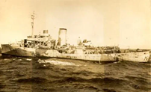 Corbeta clase Flower HMCS Arrowhead de la Marina Real Canadiense durante la Segunda Guerra Mundial