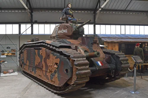 Char B1 bis Rhône expuesto en el Musée des Blindés de Saumur