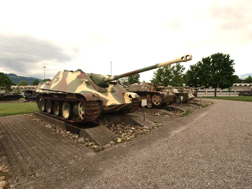Cazacarros Jagdpanther alemán en un museo