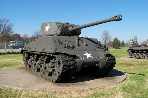 Tanque M4A3E8 Sherman Easy Eight preservado en un museo