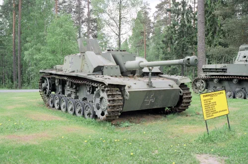 StuG III conservado en un museo de Finlandia