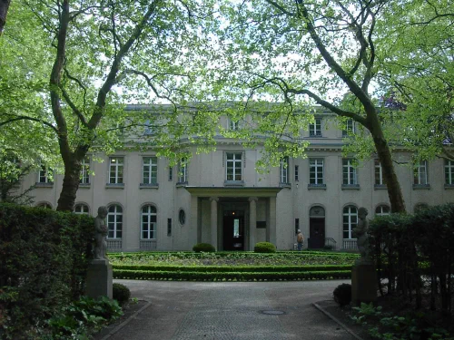 Lista de poblaciones judías por país europeo presentada en la Conferencia de Wannsee en 1942