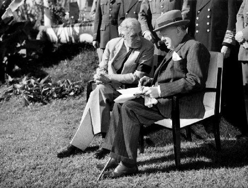 Roosevelt y Churchill en la Conferencia de Casablanca de 1943