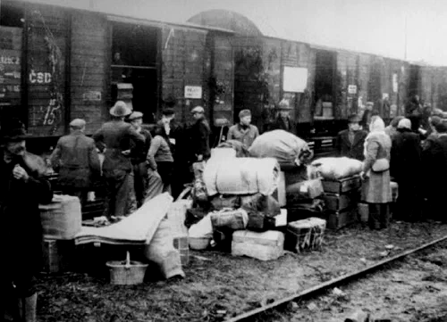Deportación de familias polacas a Siberia por el NKVD en 1940-1941