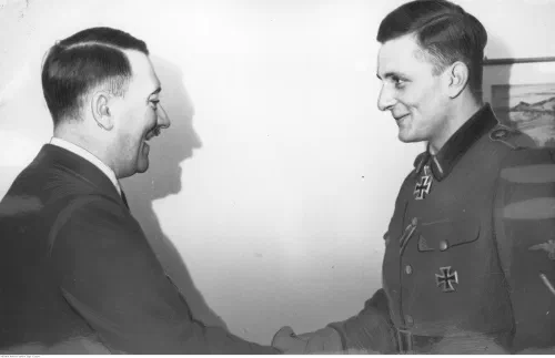 Soldados de las Waffen-SS durante la Segunda Guerra Mundial