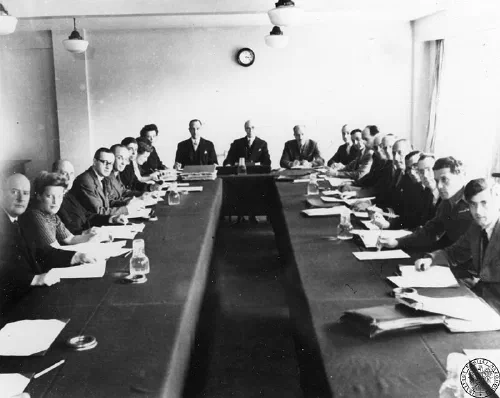 Sesión de la Comisión de Crímenes de Guerra de las Naciones Unidas