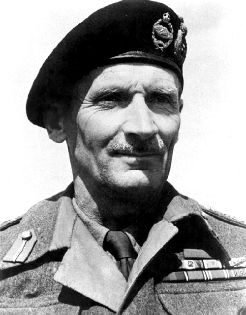 Retrato del general Bernard Montgomery con su característica boina de dos insignias