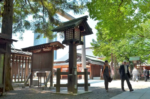 Puerta torii del santuario de Yasukuni en Tokio